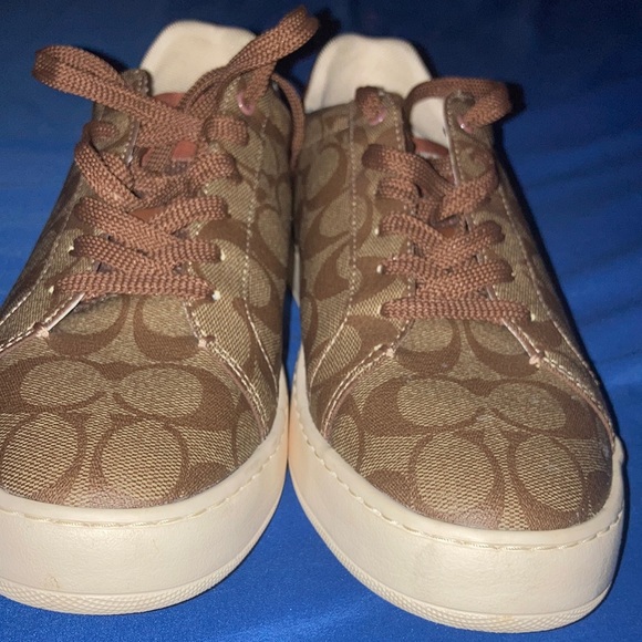 Coach shoes size 10 Mens. - Picture 3 of 4